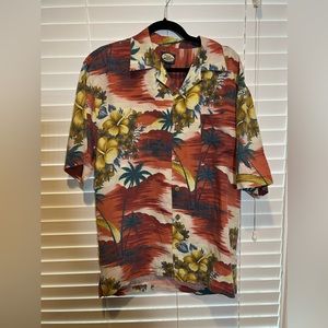 Tommy Bahama 100% Rayon‎ Button Up - M